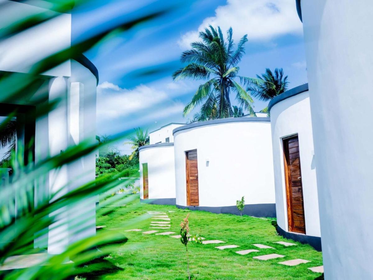 Homeland Bro Dar es Salaam Esterno foto